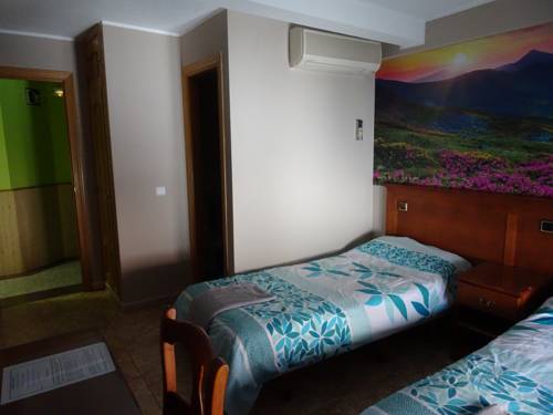 Imagen de la habitación del Hostal Gonzalez. Foto 12
