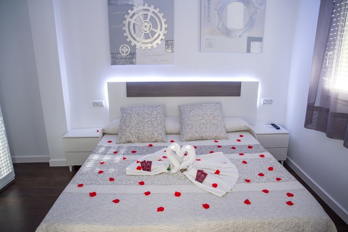 Imagen de la habitación del Hostal Goyesco Plaza. Foto 18