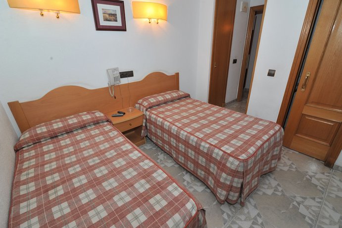 Imagen de la habitación del Hostal Goyma II. Foto 13