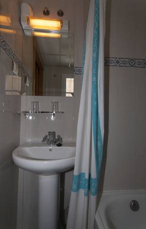 Imagen de la habitación del Hostal Goyma II. Foto 14