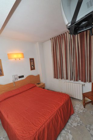 Imagen de la habitación del Hostal Goyma II. Foto 15