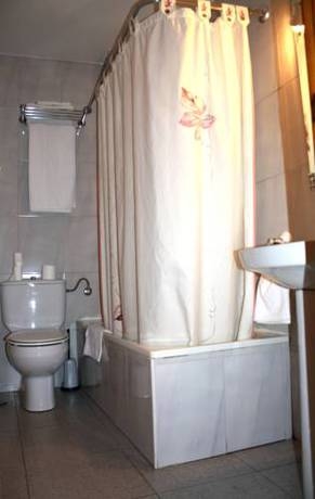 Imagen de la habitación del Hostal Gran Hostal San Segundo. Foto 11