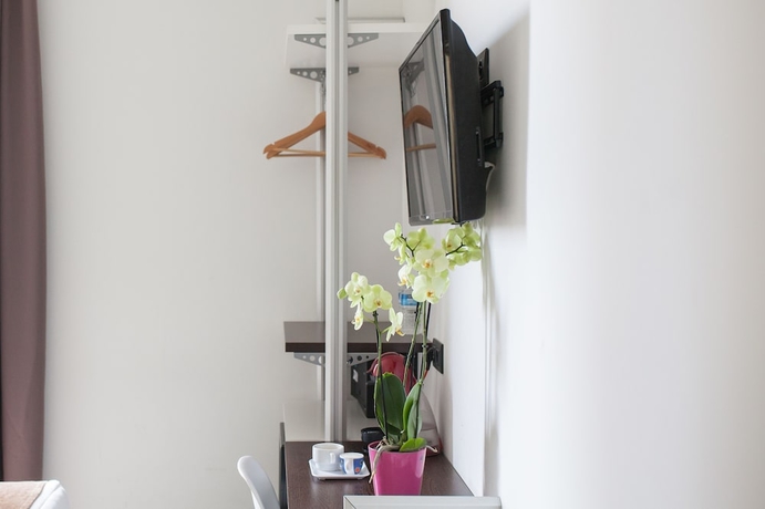 Imagen de la habitación del Hostal Gran Via 44. Foto 5