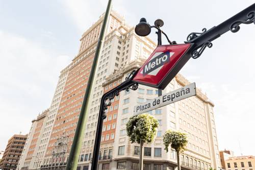 Imagen de los exteriores del Hostal Gran Via 63 Rooms. Foto 8