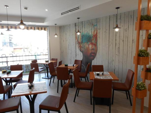 Imagen del bar/restaurante del Hostal Gran Via, Pinto. Foto 4