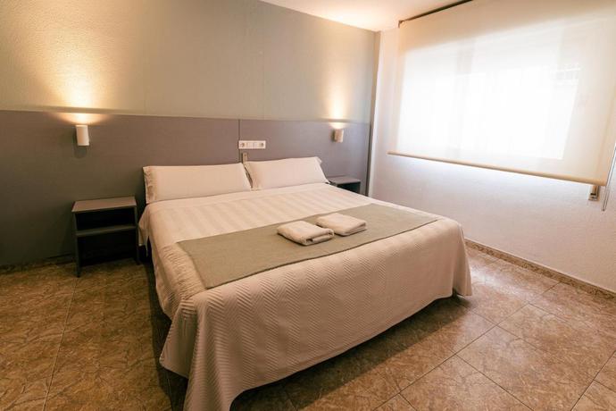 Imagen de la habitación del Hostal Gran Via, Pinto. Foto 15