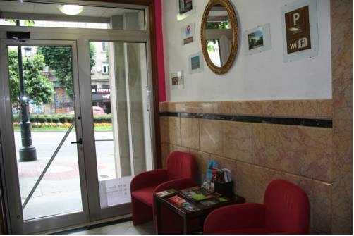 Imagen de la habitación del Hostal Gran Vía, Vigo. Foto 7