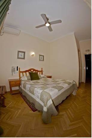 Imagen de la habitación del Hostal Greco Madrid. Foto 12