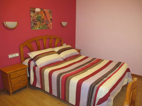 Imagen de la habitación del Hostal Gúdar. Foto 16