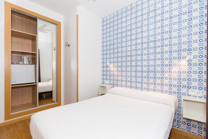 Imagen general del Hostal Guadalupe, Torremolinos. Foto 5