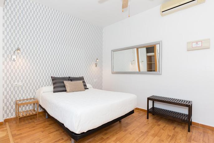 Imagen general del Hostal Guadalupe, Torremolinos. Foto 8