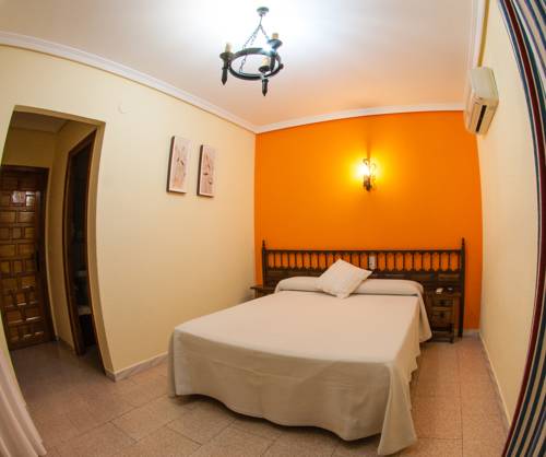 Imagen de la habitación del Hostal Guadiana, Ruidera. Foto 5