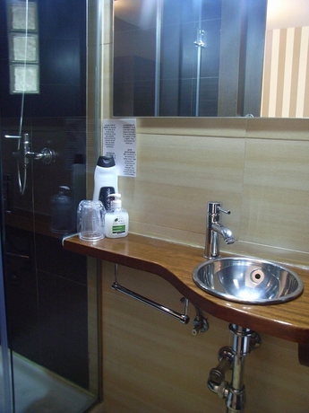 Imagen de la habitación del Hostal Gud Salamanca. Foto 7