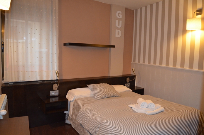 Imagen de la habitación del Hostal Gud Salamanca. Foto 8
