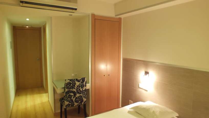 Imagen de la habitación del Hostal GuestHouse Bocage. Foto 10