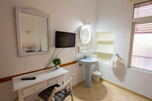 Imagen de la habitación del Hostal Guillot. Foto 4