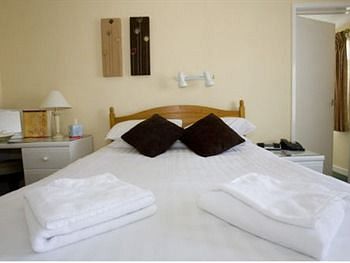 Imagen de la habitación del Hostal Gyllyngvase House. Foto 4