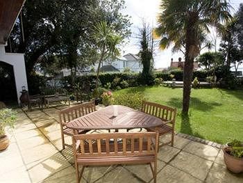 Imagen de los interiores del Hostal Gyllyngvase House. Foto 10