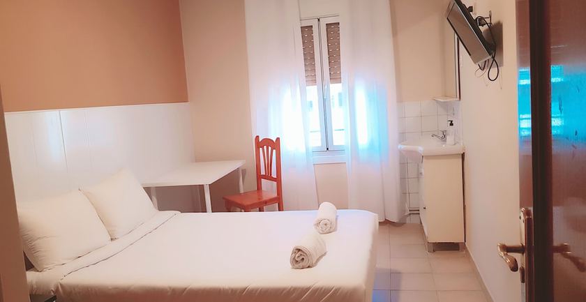 Imagen de la habitación del Hostal H Metropolitan Atocha. Foto 11