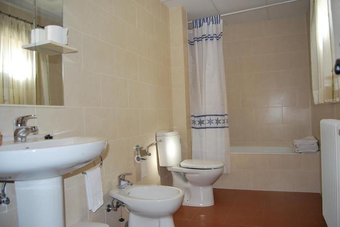 Imagen de la habitación del Hostal HOSTAL CASA GRANDE. Foto 6