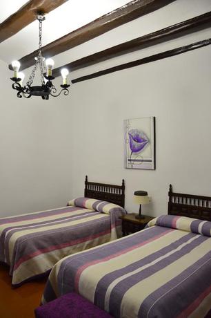 Imagen de la habitación del Hostal HOSTAL CASA GRANDE. Foto 10