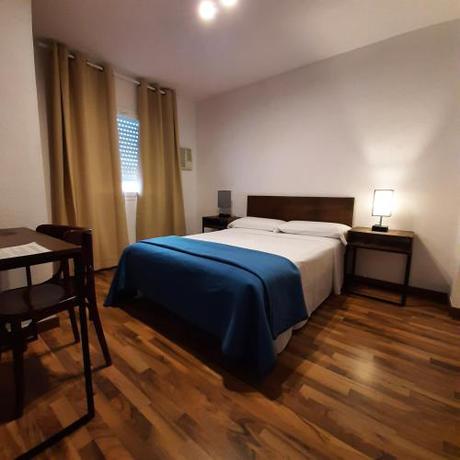 Imagen de la habitación del Hostal Habitaciones La MAR. Foto 13