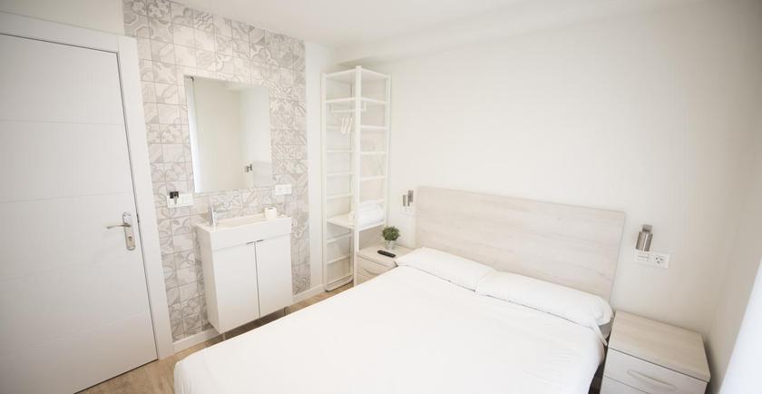 Imagen de la habitación del Hostal Happy Carrales. Foto 5