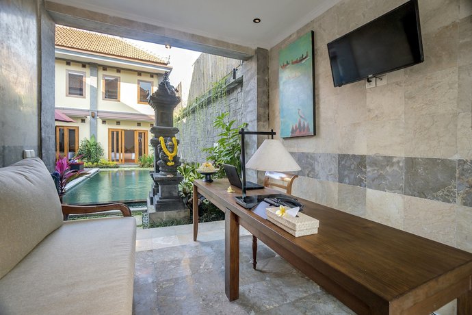 Imagen de los interiores del Hostal Hartaning House by Pramana Villas. Foto 10