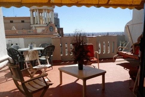 Imagen de la habitación del Hostal Helena, Centro de Madrid. Foto 2