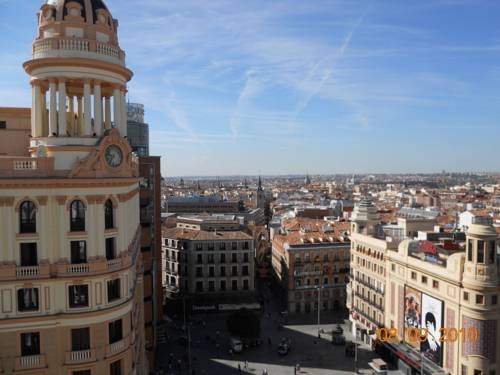 Imagen de la habitación del Hostal Helena, Centro de Madrid. Foto 4