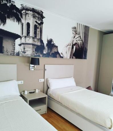 Imagen de la habitación del Hostal Hello Villarreal - Sant Joan. Foto 5