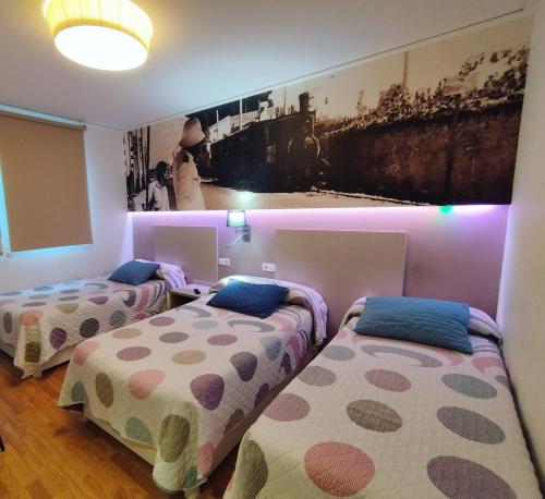 Imagen de la habitación del Hostal Hello Villarreal - Sant Joan. Foto 6