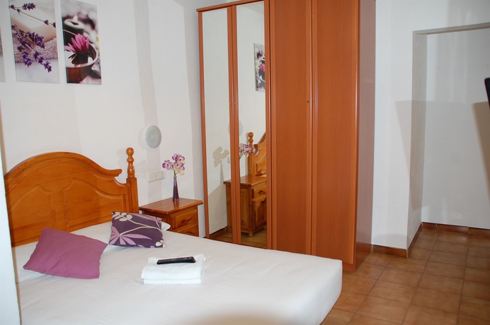 Imagen de la habitación del Hostal Hera, EL BORN. Foto 2