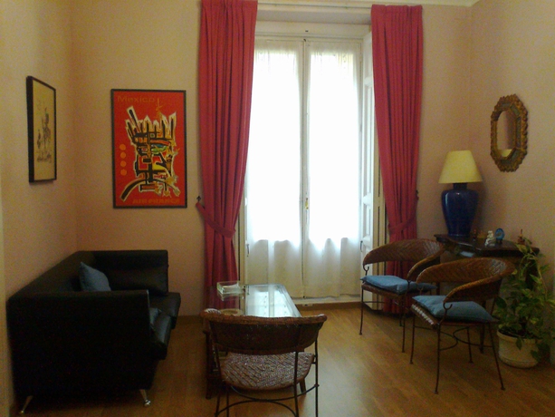 Imagen de los interiores del Hostal Hispalense. Foto 6