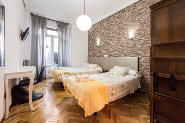 Imagen de la habitación del Hostal Hispano Gran Vía. Foto 3