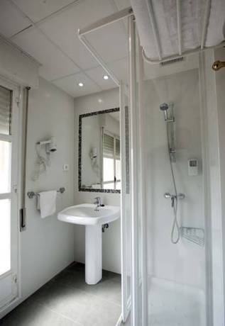 Imagen de la habitación del Hostal Hispano, Najera. Foto 8