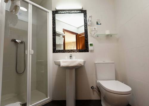 Imagen de la habitación del Hostal Hispano, Najera. Foto 13