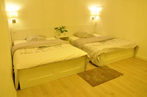 Imagen de la habitación del Hostal Hôtel Du Globe. Foto 16