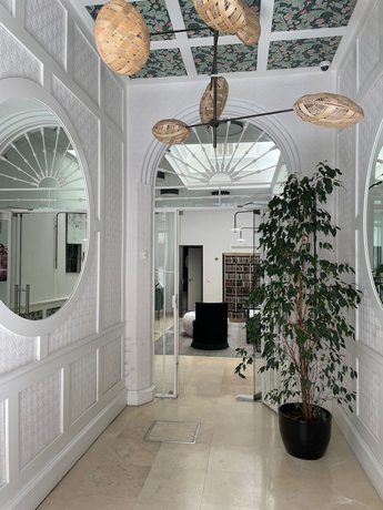 Imagen de los interiores del Hostal Hom Museo. Foto 13