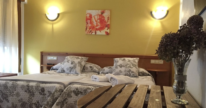 Imagen de la habitación del Hostal Hospedaje Torre&oacute;n. Foto 5