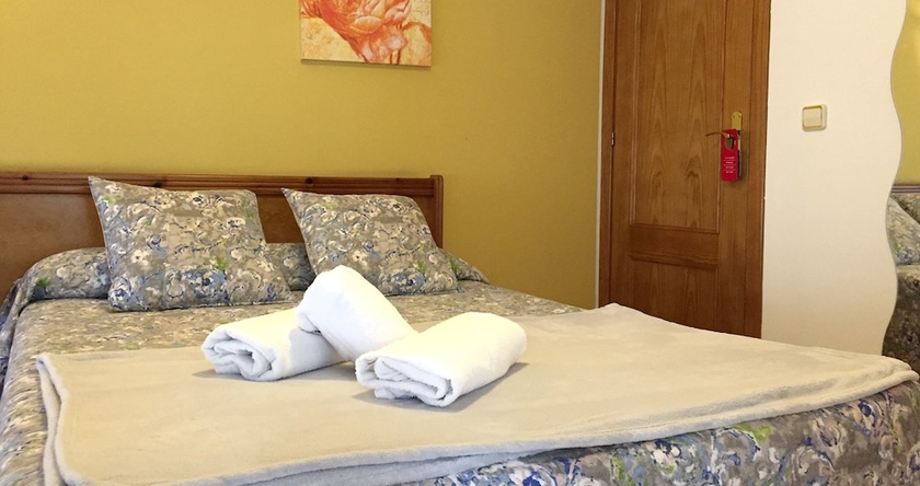 Imagen de la habitación del Hostal Hospedaje Torre&oacute;n. Foto 11