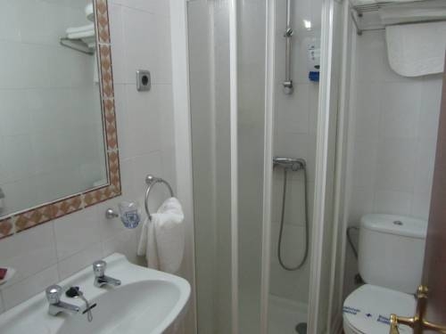Imagen de la habitación del Hostal Hospedaje Villanueva. Foto 40