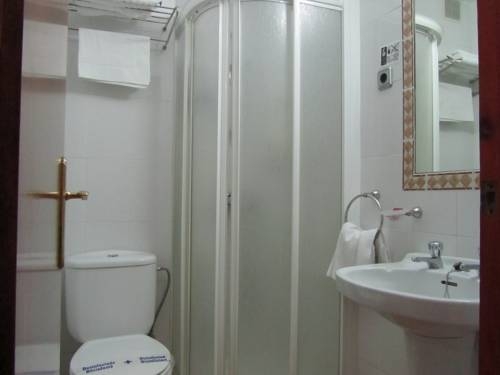 Imagen de la habitación del Hostal Hospedaje Villanueva. Foto 56