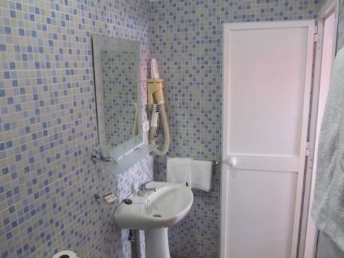Imagen de la habitación del Hostal Hospedaje Villanueva. Foto 64