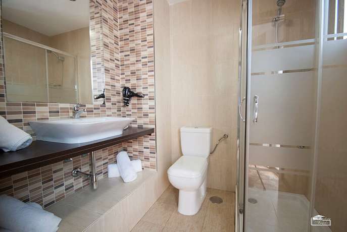 Imagen de la habitación del Hostal Hospedería Los Angeles. Foto 23