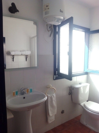 Imagen de la habitación del Hostal Hospedería Los Mellizos. Foto 7