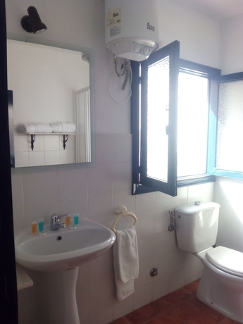 Imagen de la habitación del Hostal Hospedería Los Mellizos. Foto 9