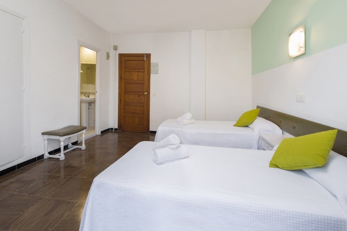 Imagen general del Hostal Hostal Alicante, San Antonio [Centro]. Foto 6