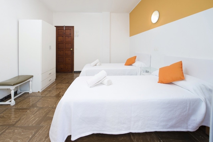 Imagen general del Hostal Hostal Alicante, San Antonio [Centro]. Foto 8