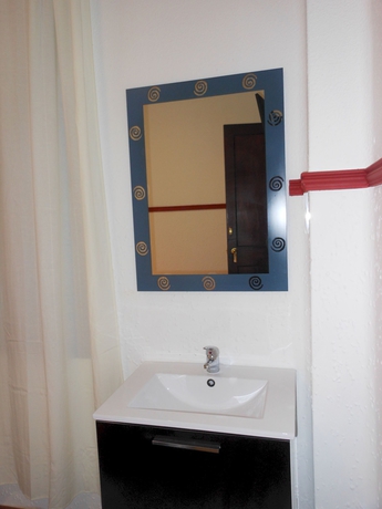 Imagen de la habitación del Hostal Hostal Alicante, Valencia. Foto 9